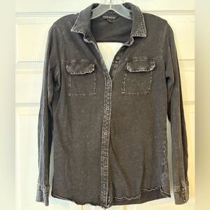 Rock & Republic distressed black Button Down top key hole back long sleeve small